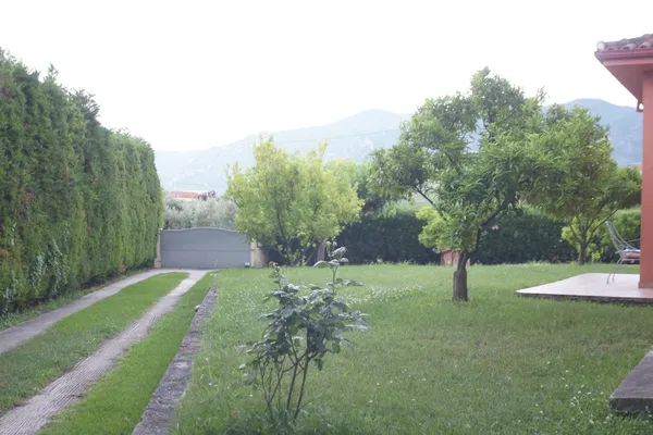 Four-Bedroom Villa for Sale in Kamena Vourla, Fthiotida — photo 4