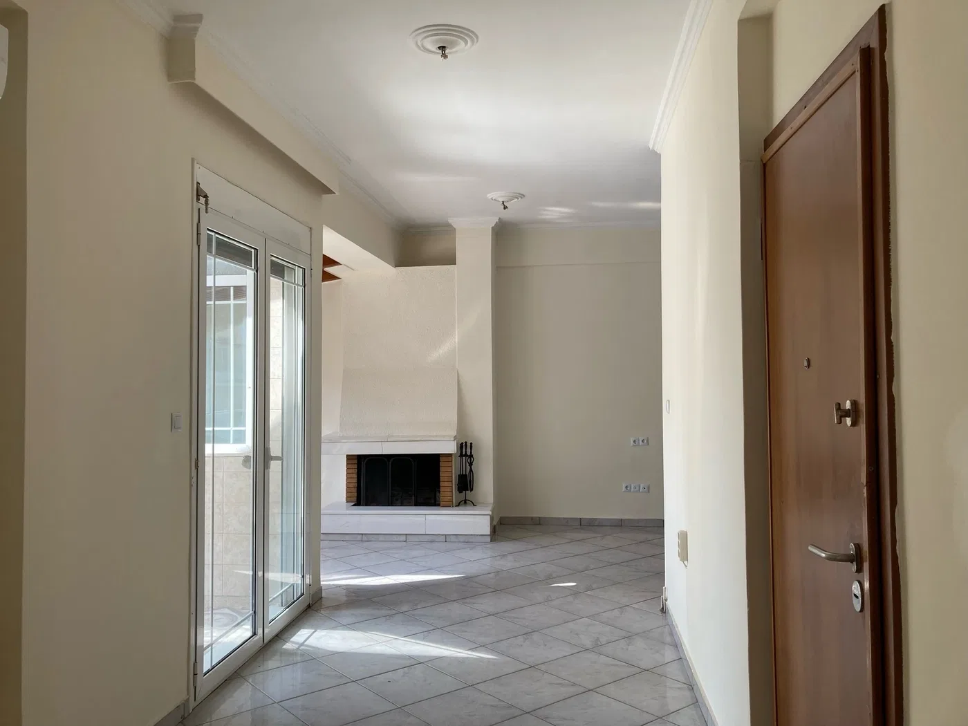 81 m² Two-Bedroom Renovated Apartment for Sale in Center Athens, Athens Center