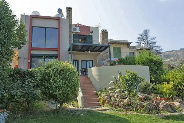 Sea View Three-Bedroom Villa for Sale in Agioi Anargyroi, Athens Western Suburbs — photo 2