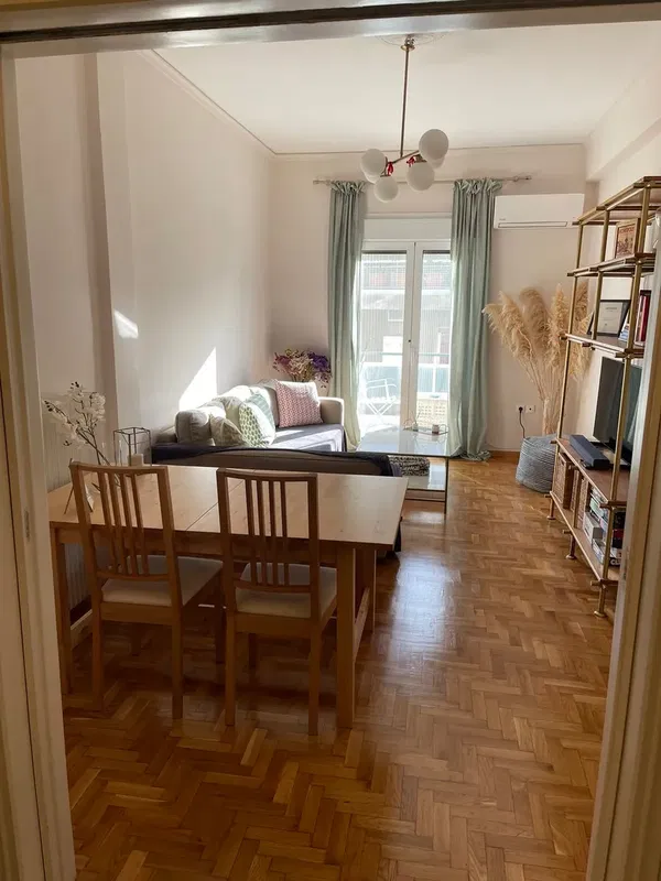 Renovated Two-Bedroom Apartment for Sale in Piraeus, Piraeus Suburbs with Balcony — photo 2