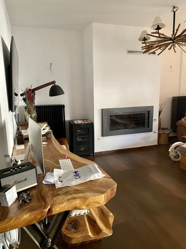 147 m² Four-Bedroom Renovated Apartment for Sale in Glyfada, Athens Southern suburbs — photo 2