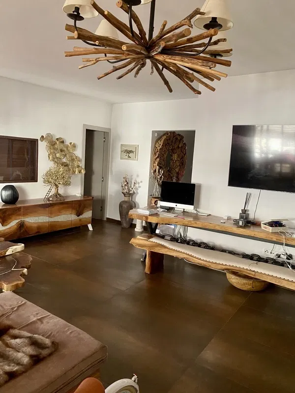 147 m² Four-Bedroom Renovated Apartment for Sale in Glyfada, Athens Southern suburbs — photo 4