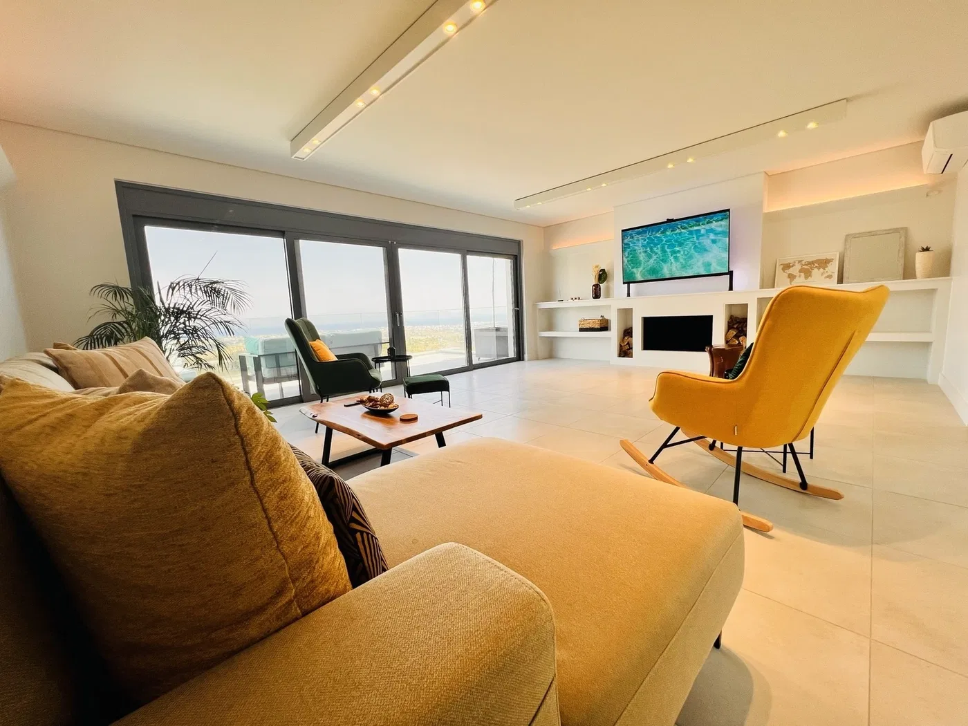 Modern Apartment with Four Bedrooms for Sale in Pikermi, Rafina - Pikermi