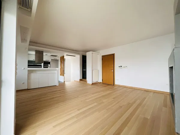105 m² Two-Bedroom Renovated Apartment for Sale in Chalandri, Athens Northern suburbs — photo 4