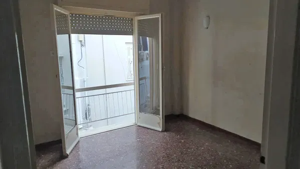 50 m² One-Bedroom Apartment for Sale in Pasalimani, Piraeus — photo 3
