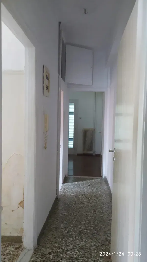 50 m² One-Bedroom Apartment for Sale in Pasalimani, Piraeus — photo 5