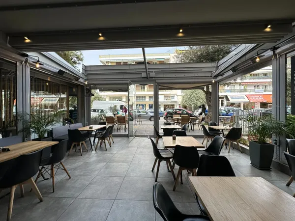 170 m² Commercial Space for Sale in Glyfada, Athens Southern suburbs — photo 2