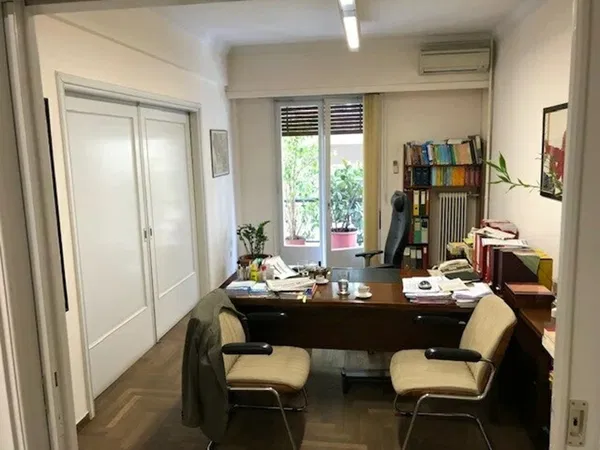 160 m² Commercial Space for Sale in Kolonaki - Lycabettus, Athens Center — photo 2