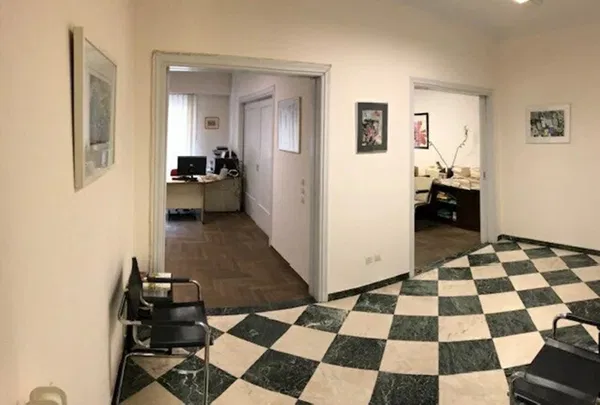 160 m² Commercial Space for Sale in Kolonaki - Lycabettus, Athens Center — photo 5