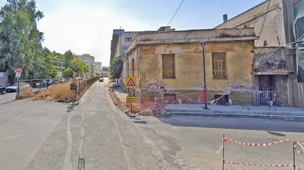 Seafront 220 m² Plot of Land for Sale in Tampouria, Piraeus