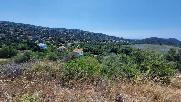 Sea-View 1,040 m² Land for Sale in Marathonas, Athens Eastern Suburbs with Sea view
