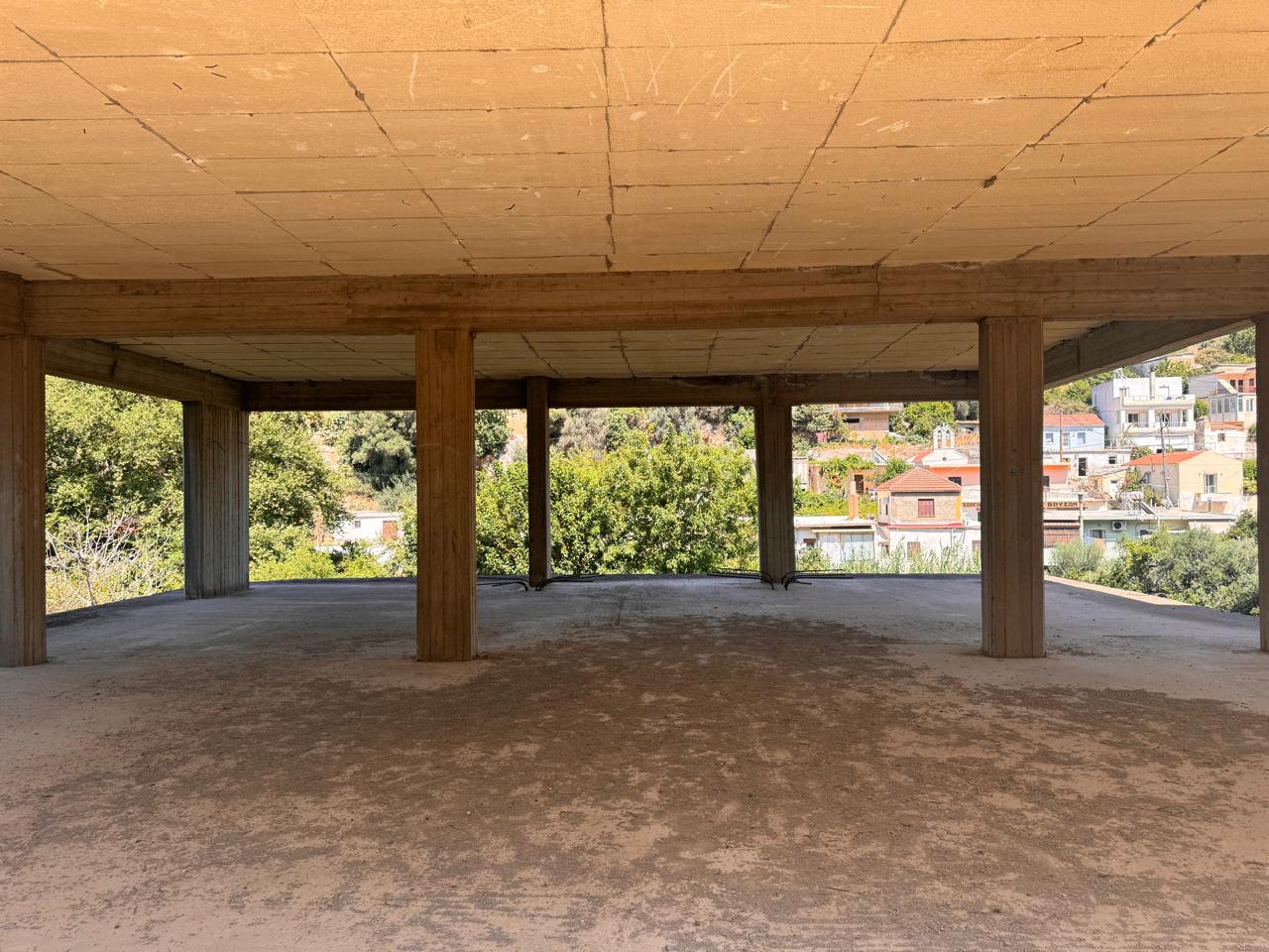 Building for Sale in Vrisses Kydonias, Platanias