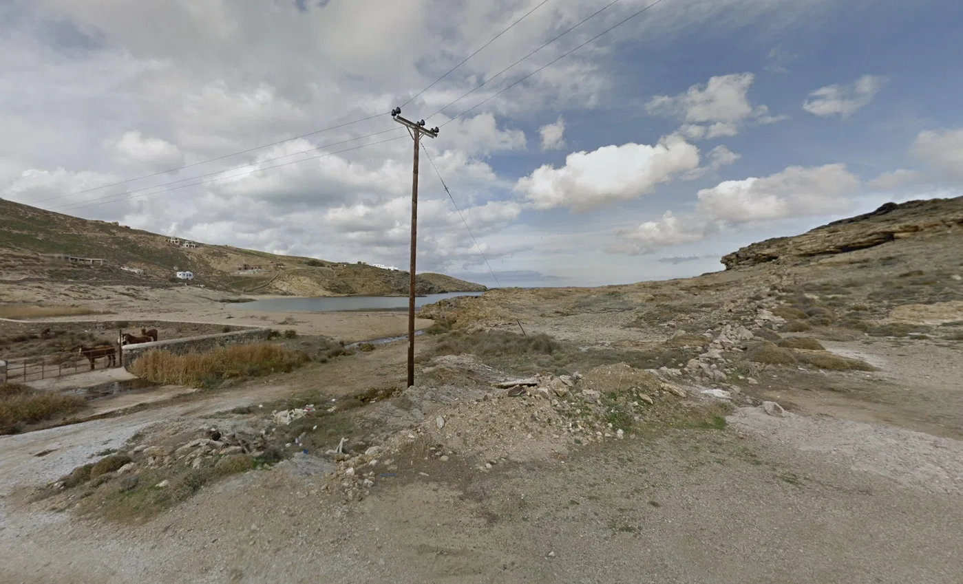 Sea-View 8,485 m² Plot for Sale in Mykonos, Cyclades