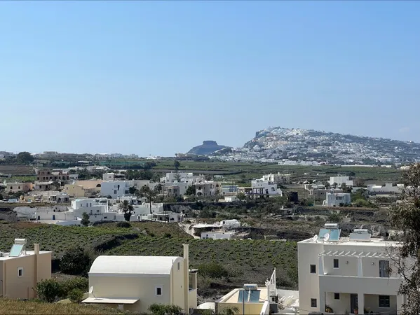 200 m² Sea-View Four-Bedroom Villa for Sale in Santorini, Cyclades — photo 5