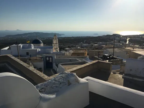 Sea-View Two-Bedroom Villa for Sale in Santorini, Cyclades — photo 2