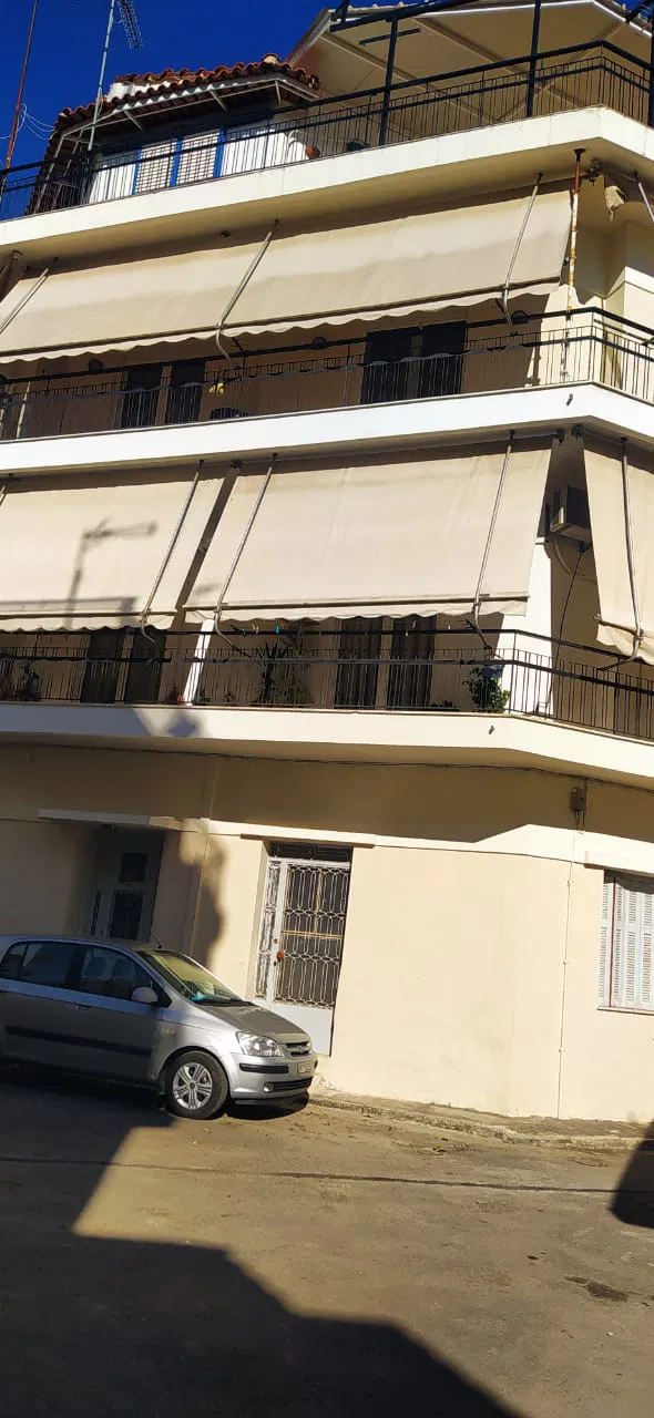Renovated Building for Sale in Nikaia, Piraeus