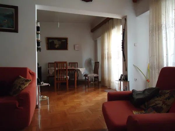 102 m² Two-Bedroom Renovated Apartment for Sale in Kypseli, Athens Center — photo 4