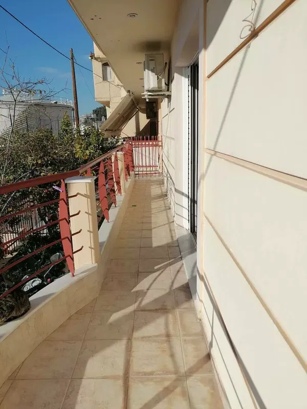 72 m² Apartment with Two Bedrooms for Sale in Piraeus Perama, Piraeus — photo 2