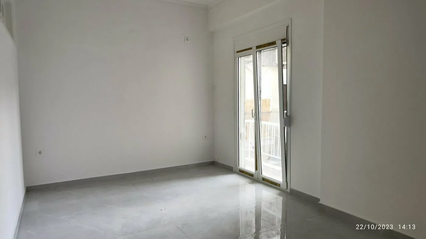 59 m² Renovated Two-Bedroom Apartment for Sale in Piraeus, Piraeus Suburbs
