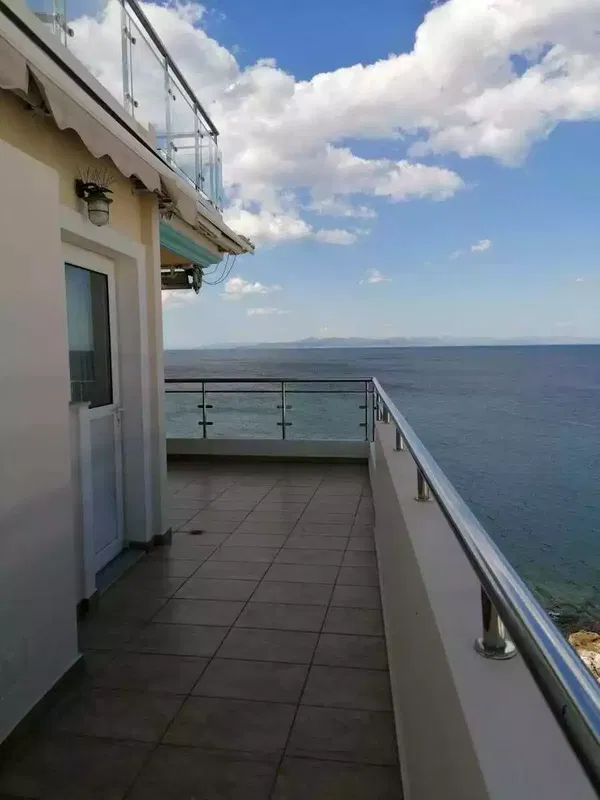 171 m² Sea-View Two-Bedroom Apartment for Sale in Piraeus, Piraeus Suburbs