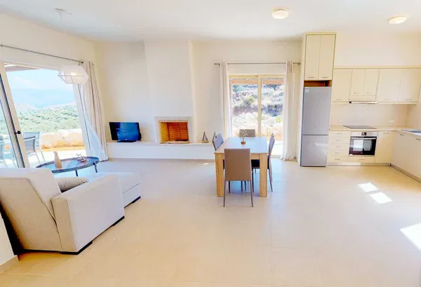108 m² Three-Bedroom Villa for Sale in Kissamos, Chania — photo 2