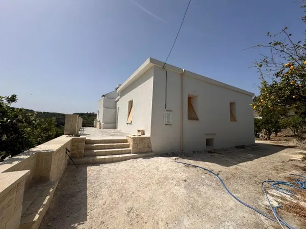 Seafront Villa for Sale in Xamoudochori, Platanias — photo 2