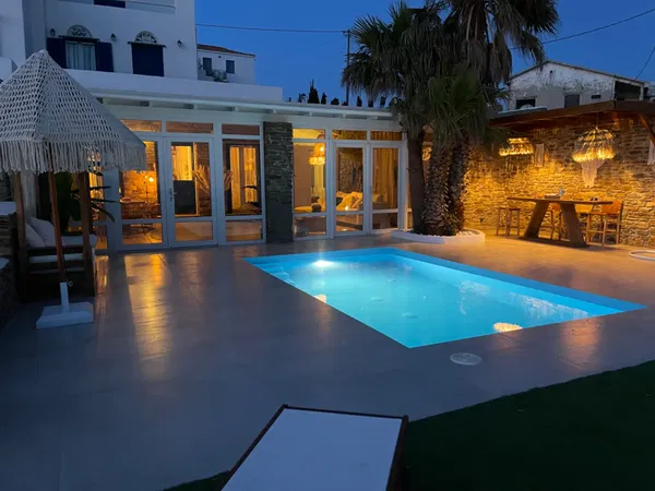 Sea-View 265 m² Villa with Three Bedrooms for Sale in Tinos, Cyclades — photo 4