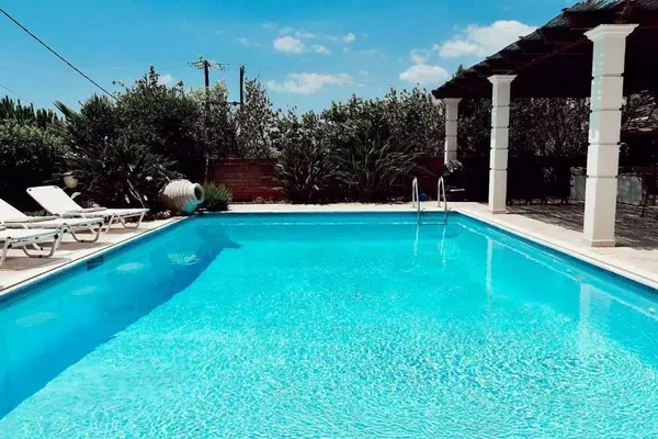 Nine-Bedroom Renovated Villa for Sale in Anavyssos, Attica — photo 3