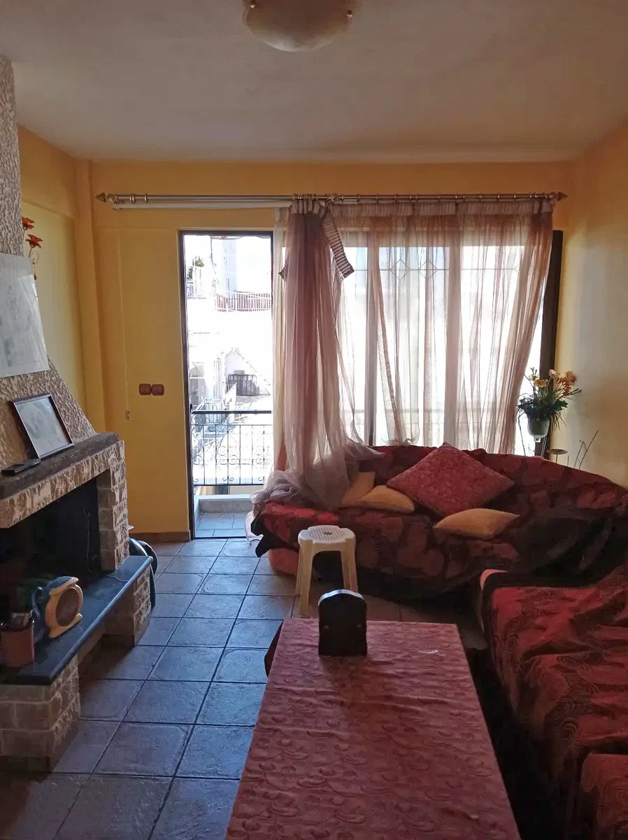 74 m² Apartment with One Bedrooms for Sale in Tampouria, Piraeus