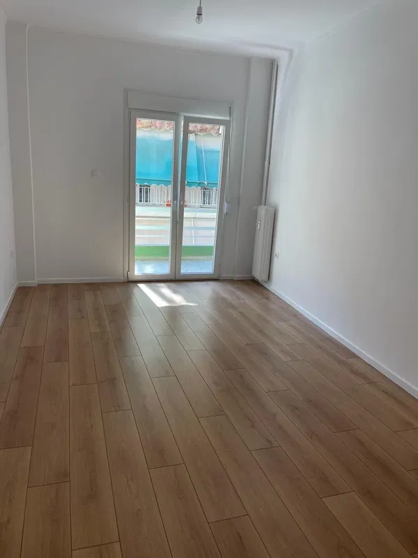 58 m² Apartment with Two Bedrooms for Sale in Gazi - Metaxourgio - Votanikos, Athens Center — photo 2