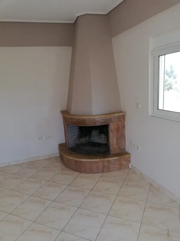 145 m² Villa with Four Bedrooms for Sale in Loutraki - Perachora, Loutraki — photo 5