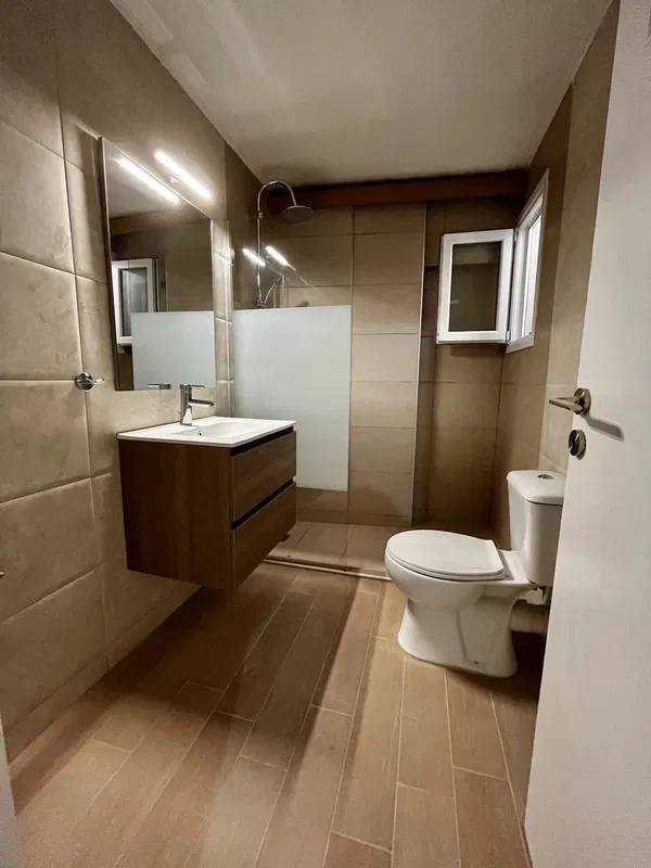 Renovated 42 m² Apartment with One Bedrooms for Sale in Neos Kosmos, Athens Center — photo 3