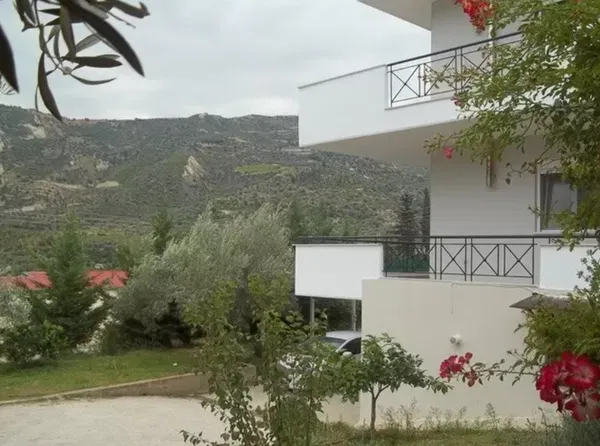 Four-Bedroom Villa for Sale in Corinth, Korinthos — photo 3