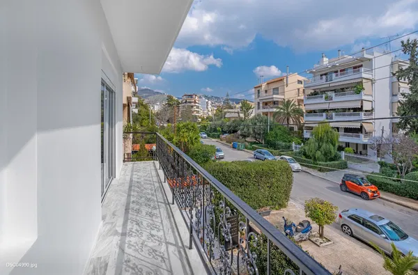 170 m² Three-Bedroom Apartment for Sale in Voula, Athens Southern suburbs — photo 2