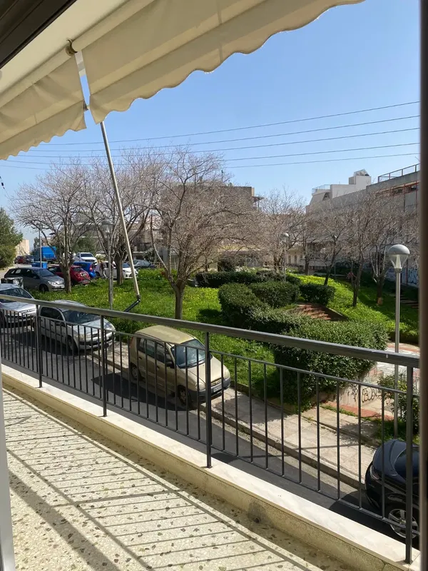 99 m² Two-Bedroom Apartment for Sale in Keratsini, Piraeus Suburbs