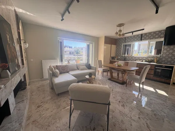 90 m² Two-Bedroom Apartment for Sale in Palaio Faliro, Athens Southern suburbs — photo 4