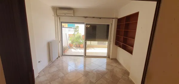 Three-Bedroom Apartment for Sale in Piraeus, Piraeus Suburbs with Air conditioning — photo 4