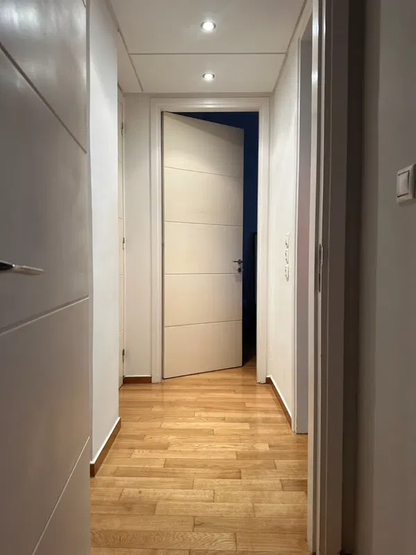 125 m² Three-Bedroom Sea View Apartment for Sale in Vari - Varkiza, Athens Southern suburbs — photo 4