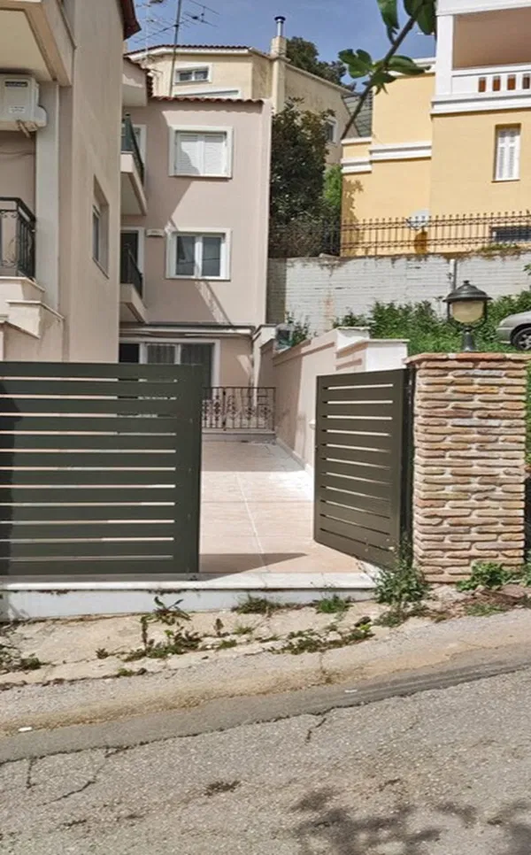 Three-Bedroom Apartment for Sale in Agios Stefanos Athens, Athens Northern suburbs — photo 2