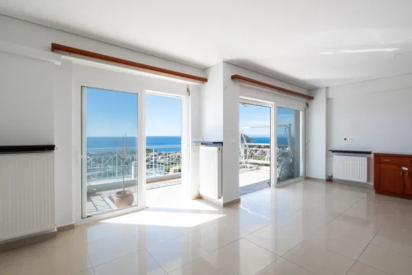 Renovated Four-Bedroom Apartment for Sale in Anavyssos, Attica — photo 5