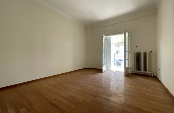 72 m² Two-Bedroom Apartment for Sale in Neos Kosmos, Athens Center — photo 4