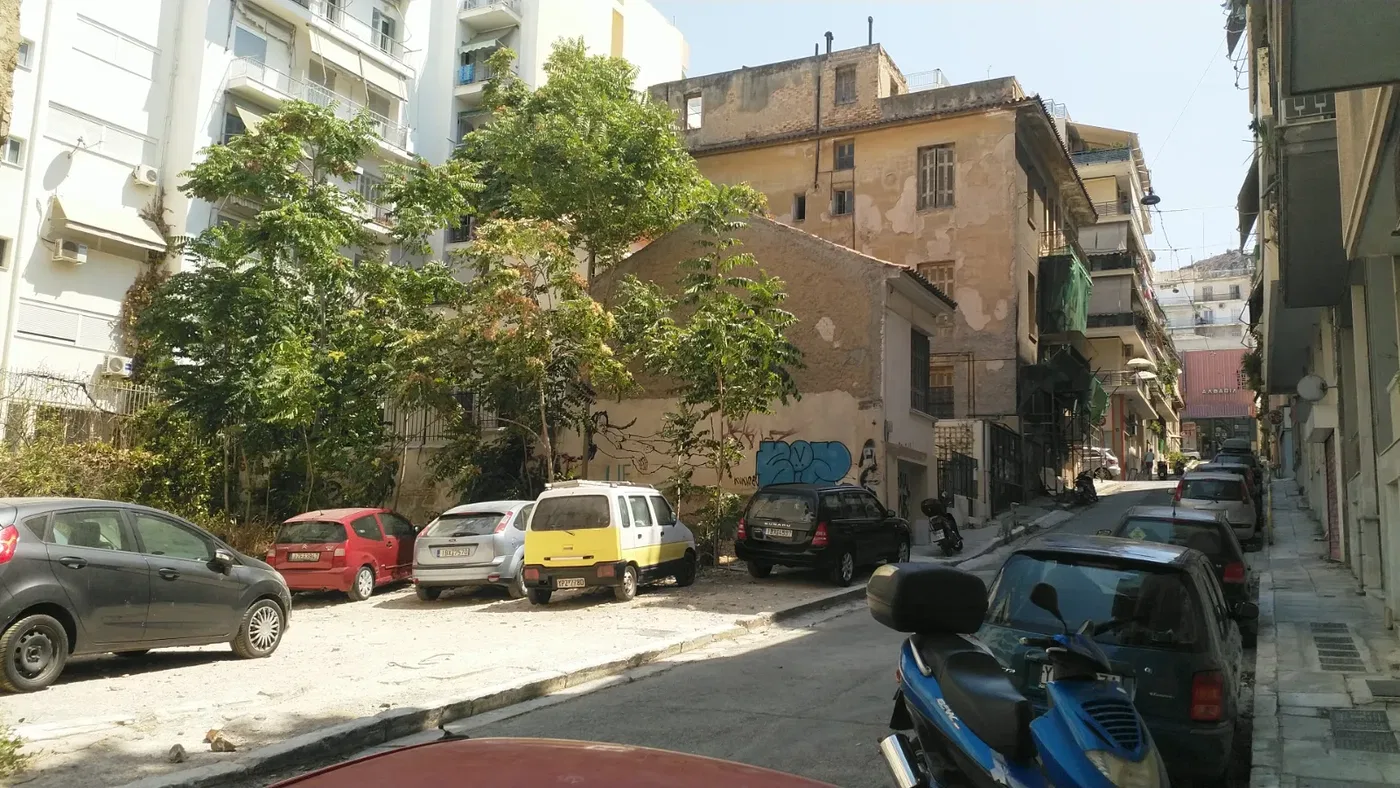 169 m² Plot of Land for Sale in Exarchia - Neapoli, Athens Center