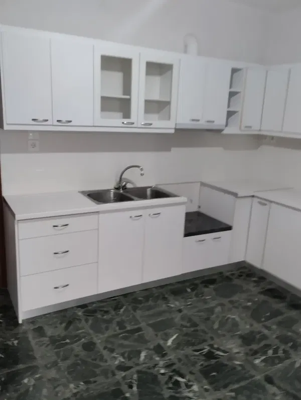 Renovated One-Bedroom Apartment for Rent in Keratsini, Piraeus Suburbs — photo 5