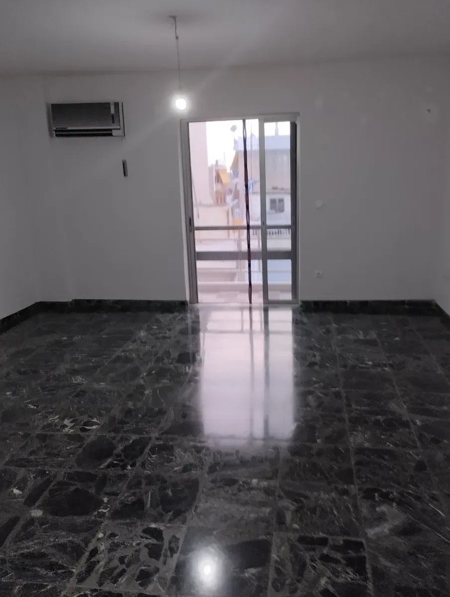 Renovated One-Bedroom Apartment for Rent in Keratsini, Piraeus Suburbs