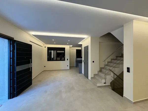 Three-Bedroom Contemporary Villa for Rent in Kifisia, Athens Northern suburbs — photo 5