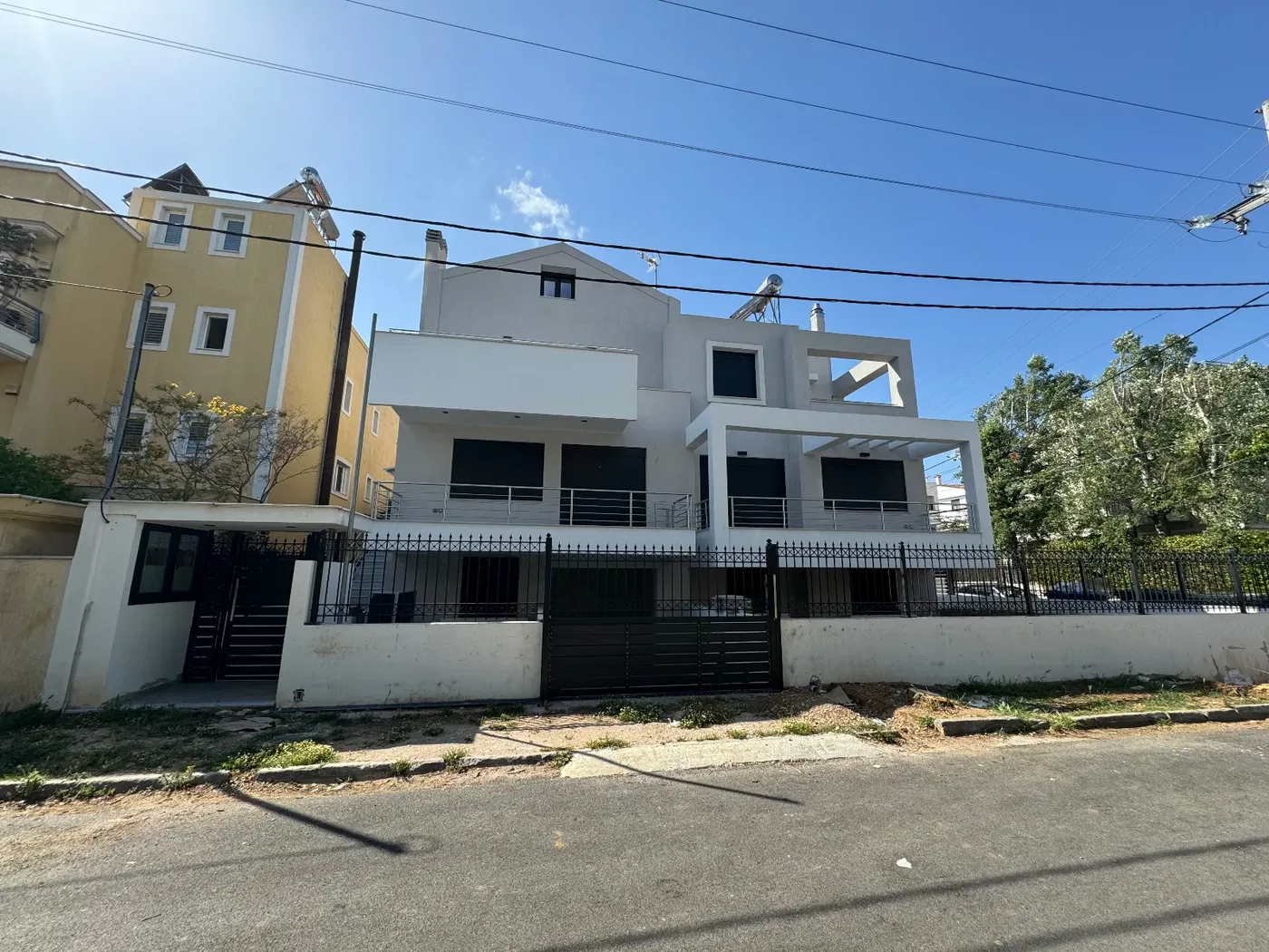 Three-Bedroom Contemporary Villa for Rent in Kifisia, Athens Northern suburbs
