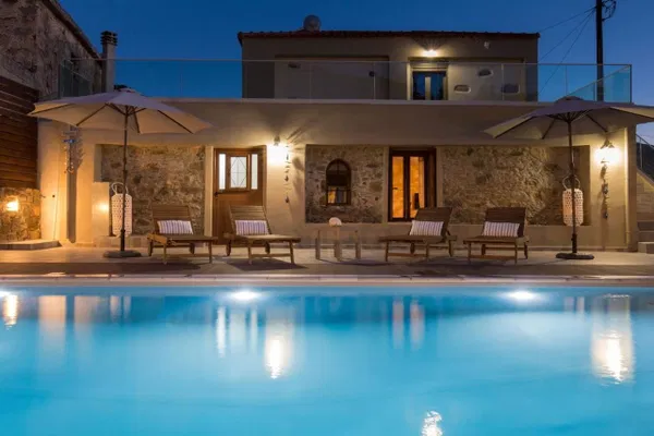 Seafront Two-Bedroom Villa for Sale in Sfinari, Kissamos — photo 2