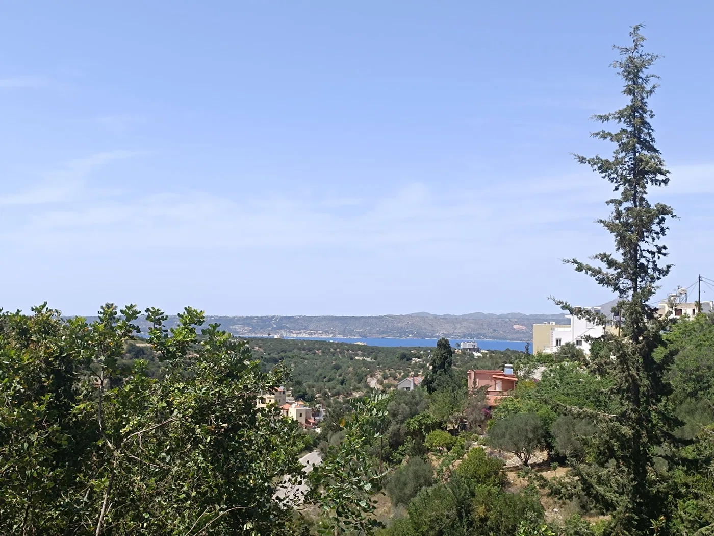 Seafront 1,000 m² Plot for Sale in Aspro, Apokoronas