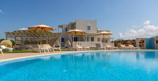 800 m² Sea-View Hotel for Sale in Naxos, Cyclades — photo 4