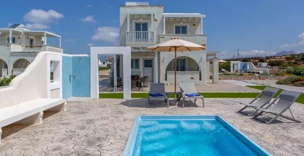 800 m² Sea-View Hotel for Sale in Naxos, Cyclades — photo 2